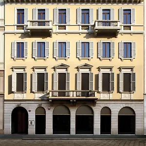 manzoni-44-suite.it-lombardy.com/